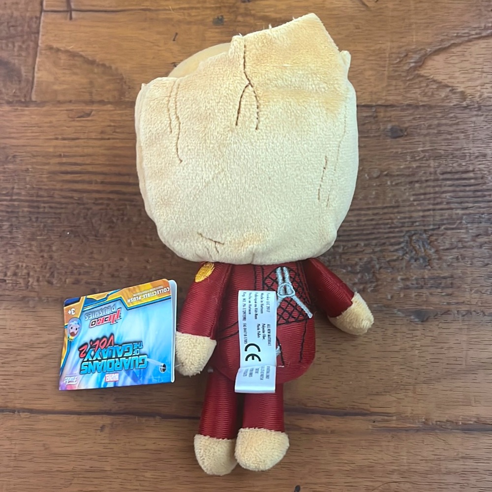 Groot plush - Picture 2 of 2
